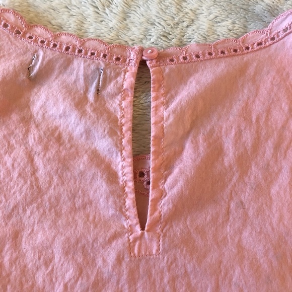 🥂Host Pick! GAP Petites Embroidered Pink Sleeveless Top XSP - Picture 3 of 6